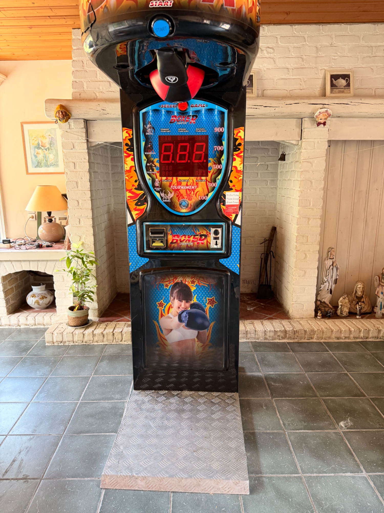 Machine à coup de poing 