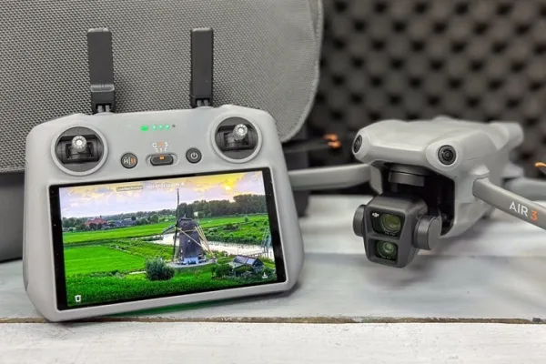 DJI Air 3 Pro - Drone 4K avec double caméra