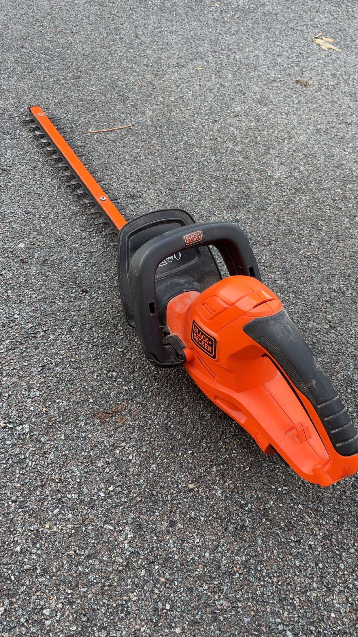 Taille haie électrique black & Decker 