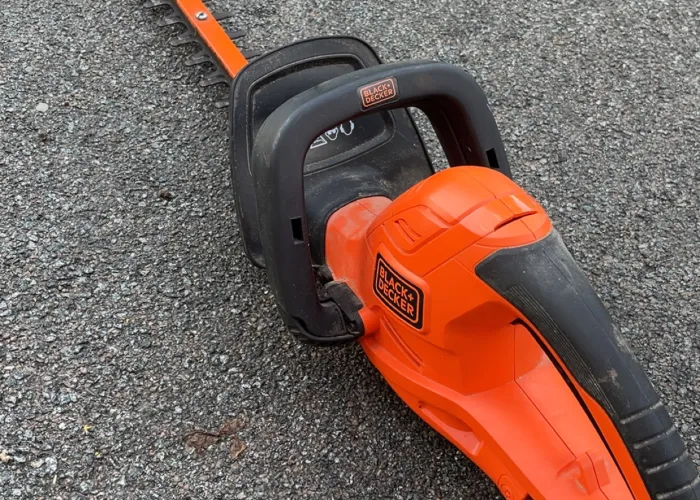Taille haie électrique black & Decker 