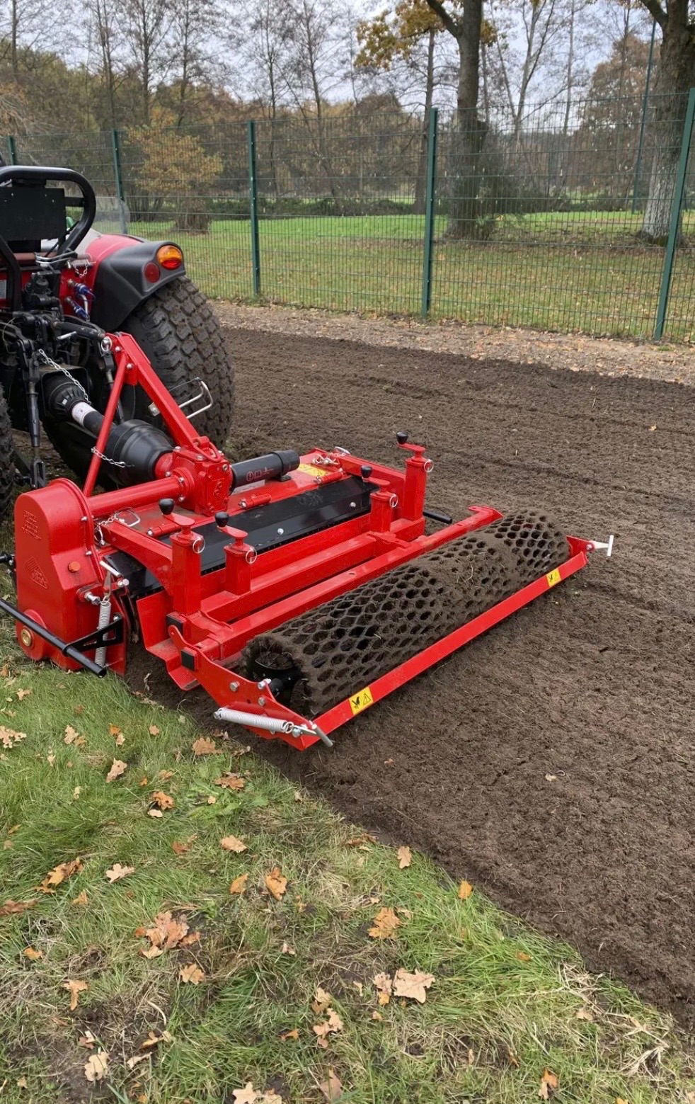 Préparateur de sol semis de gazon 