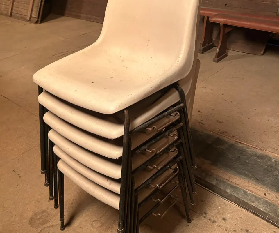 Chaise plastique 